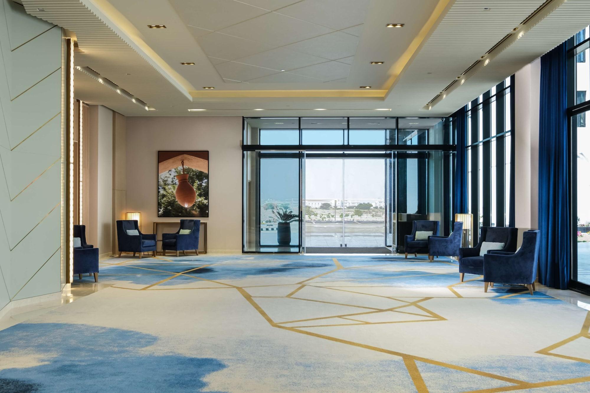 Maani Muscat Hotel & Suites Exterior photo